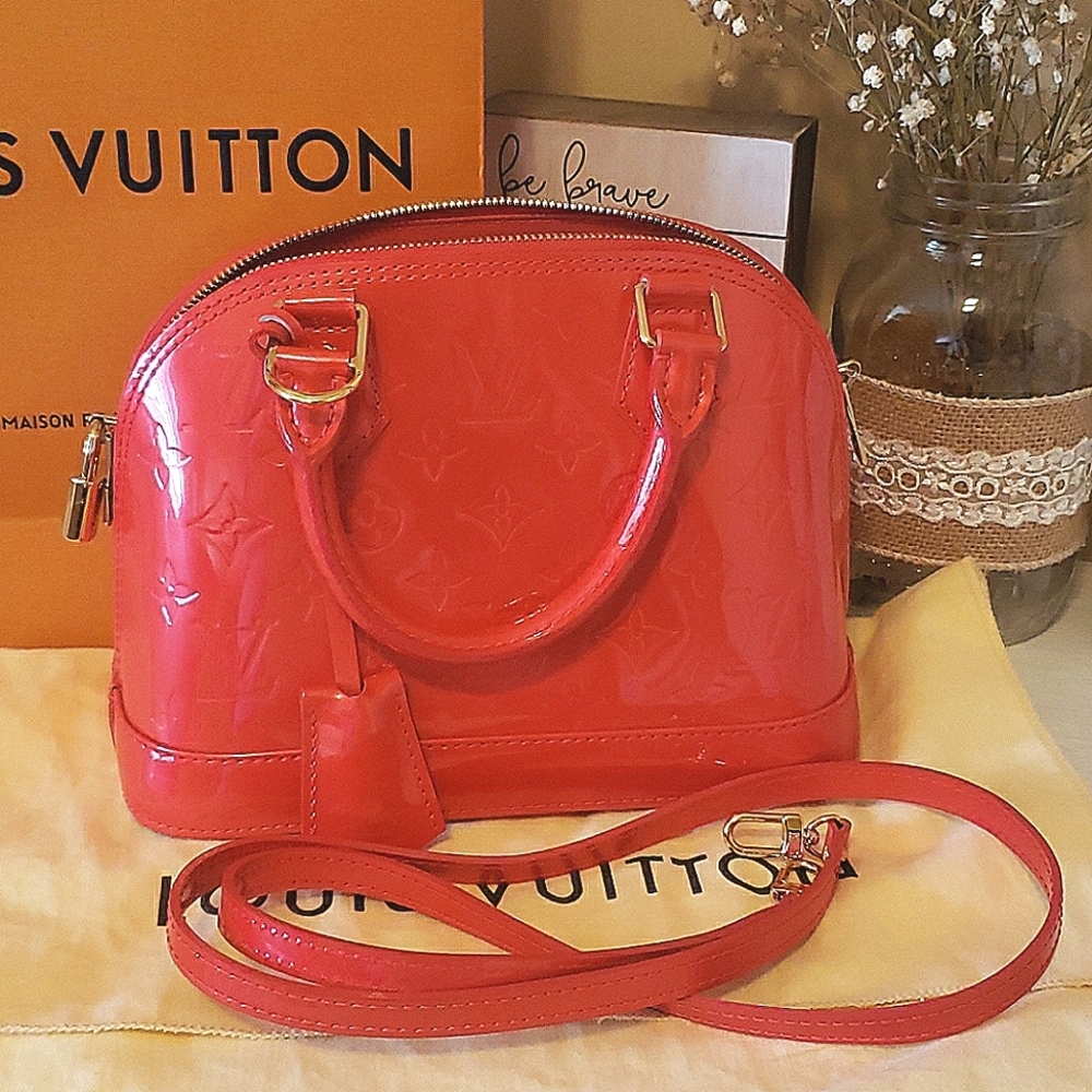 NWOT Louis Vuitton  Vernis Alma BB